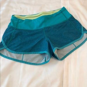 Size 2 lulu run Speed Shorts